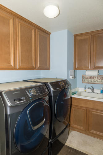 Laundry room 1